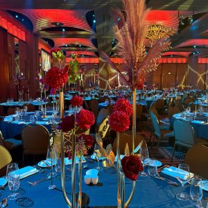 Gold U-Curve Centrepieces